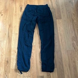 lululemon joggers!